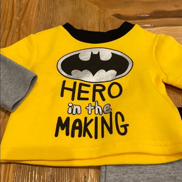 NEW Infant Batman Track Suit - Picture 2 of 5